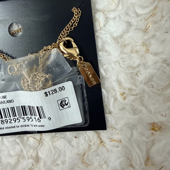 Coach Interlocking Open Circle Pearl Pendant Necklace 16”+2” - Picture 6 of 6